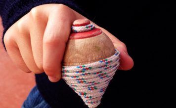 El trompo, juego de la calle