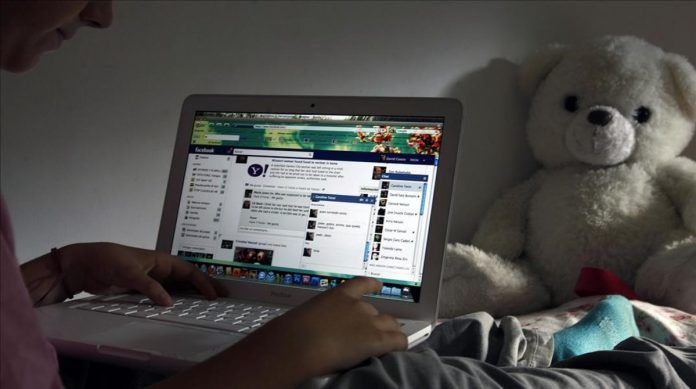 Jóvenes, redes sociales y coronavirus
