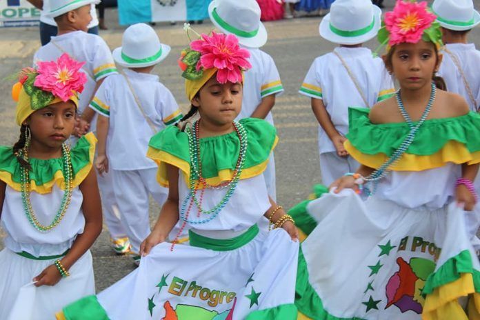 Trajes típicos coloniales (Guastatoya)