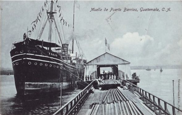 Muelle de Puerto Barrios