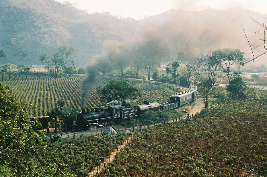 Ferrocarril del Norte en el Valle del Motagua