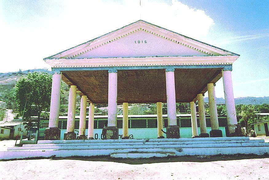 Templo Minerva en Salamá