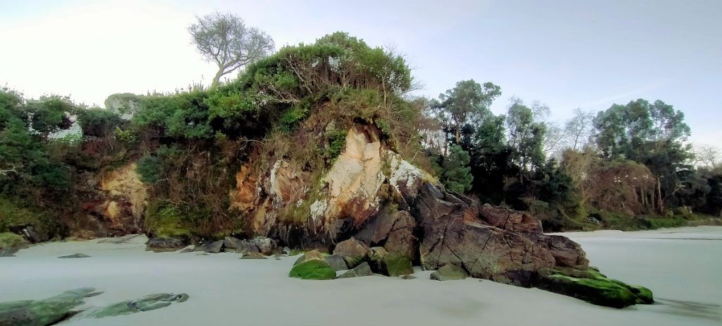 Barrena natural entre Lapamán y Muíño Vello
