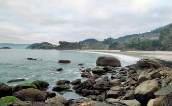 Playa de Lapamán: naturaleza 360 en destrucción Playa de Lapamán