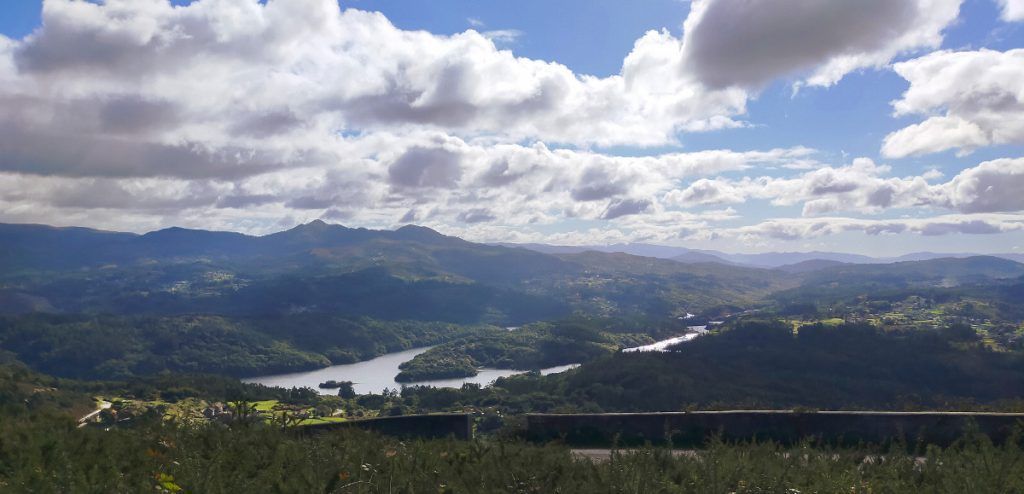 Vista del embalse de Eiras