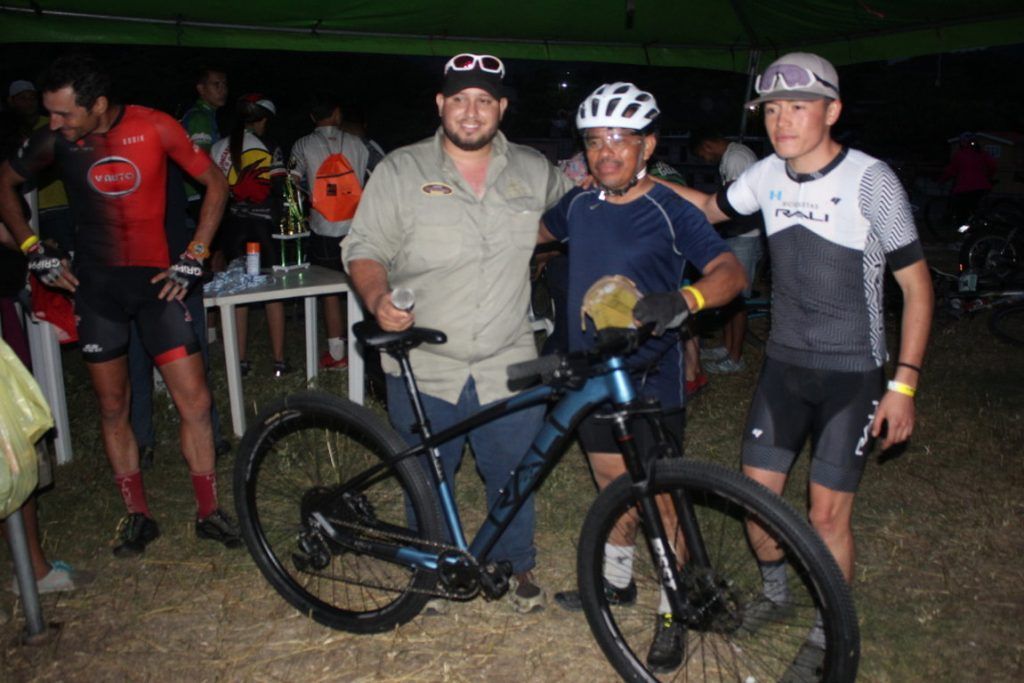 La firma  Rali sorteó una bicicleta entre los participantes