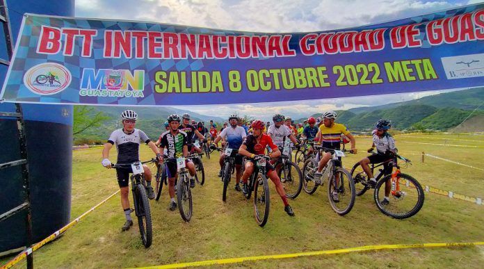 Momento de la salida en el BTT Ciudad de Guastatoya