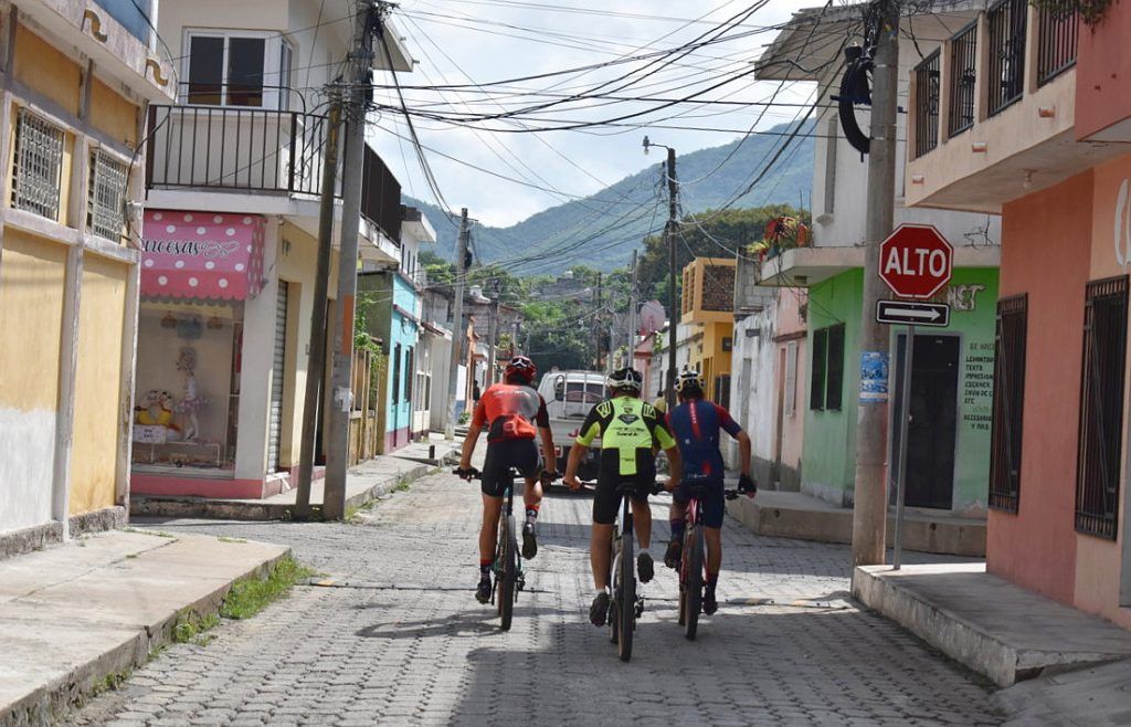 Saliendo de Guastatoya